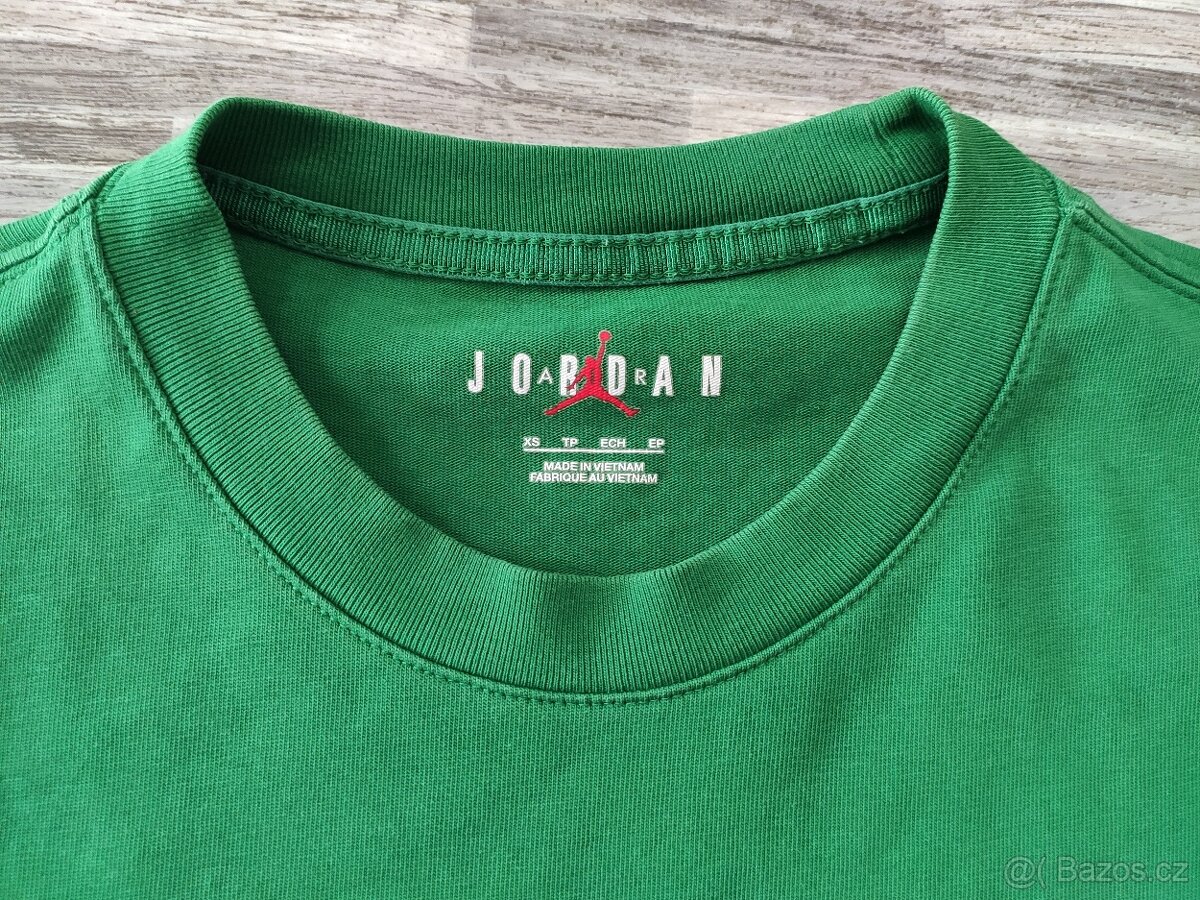 Pánské zelené tričko Air Jordan - vel. XS - 2