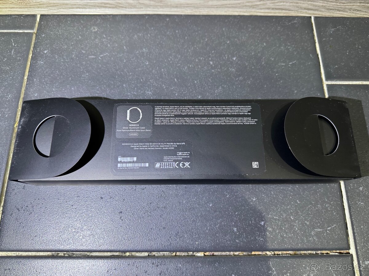 Krabička Apple Watch series 6, silver, 44 mm - 2