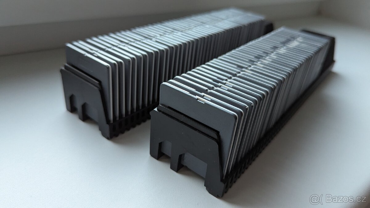 Sada diapozitivů v zásobnících - 2