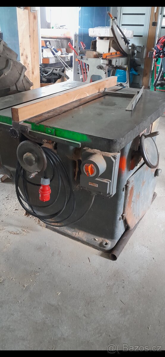 Stolní okružní pila - 2