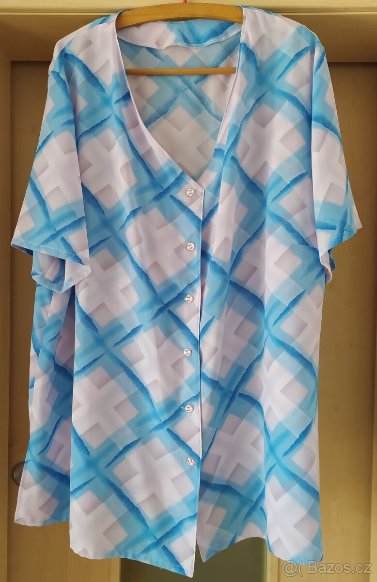 Prodám dámskou kostkovanou košili, vel. 56. - 2