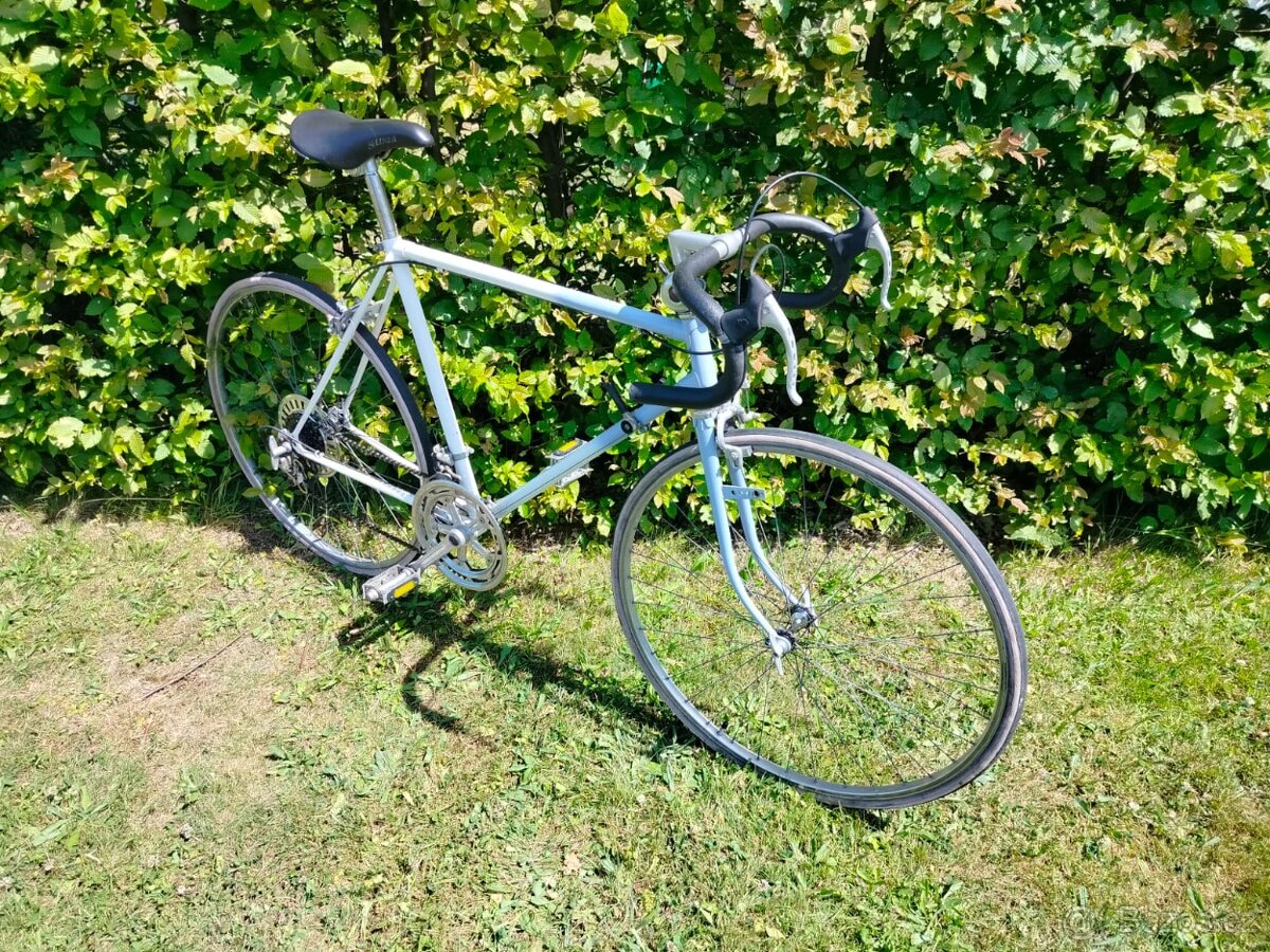 Silniční kolo zn.Favorit - 2