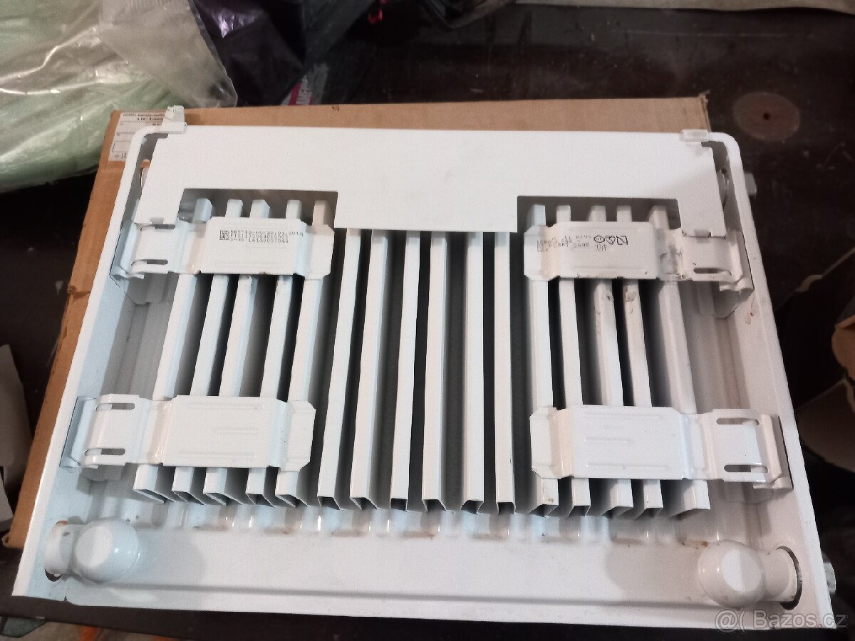 Topné těleso deskové Cosmo - 2