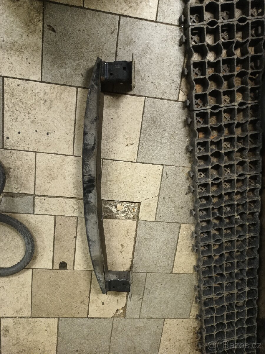 Výztuha Octavia 3 - 2