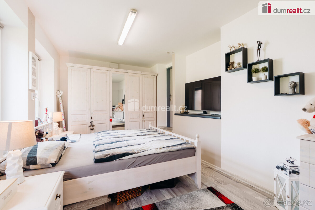 Dvougenerační RD 5+kk se dvorem Břeclav - 2