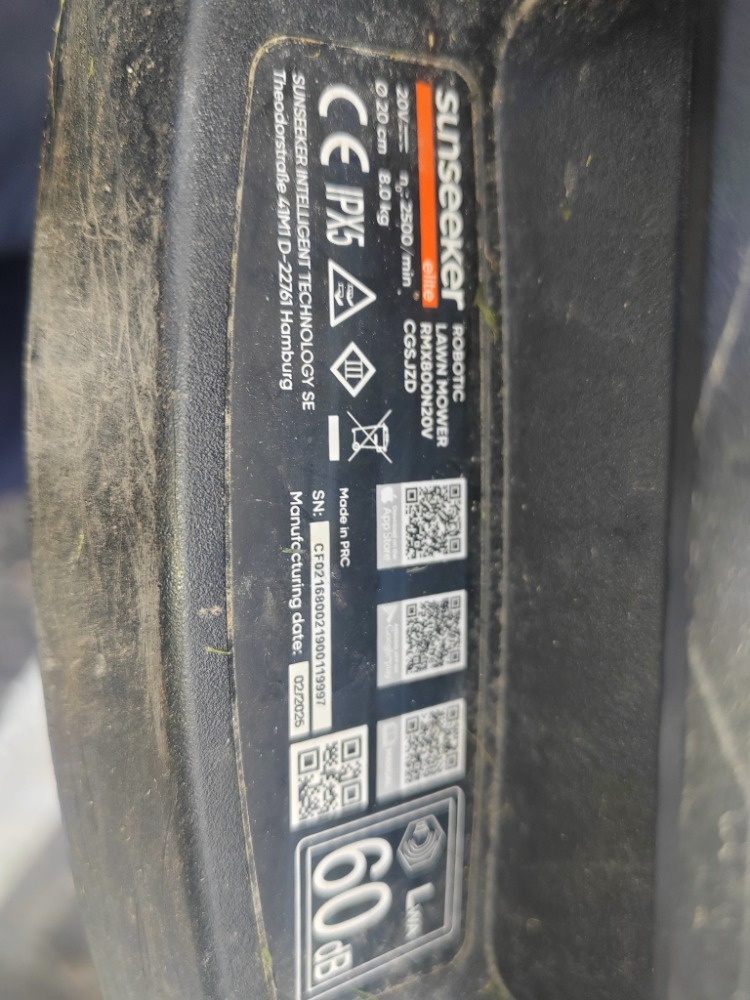 Robotická sekačka Sunseeker X3 na 800m2 - 2