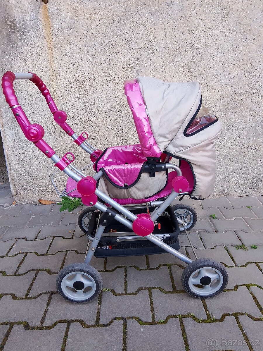 Dívčí kočárek - 2