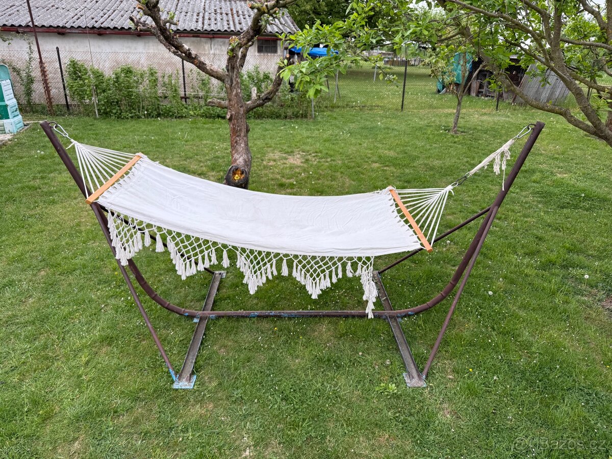 Ocelový stojan na houpací síť - 2