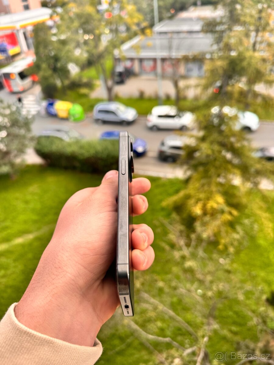 Iphone 15 PRO MAX 256 modry titan - 2