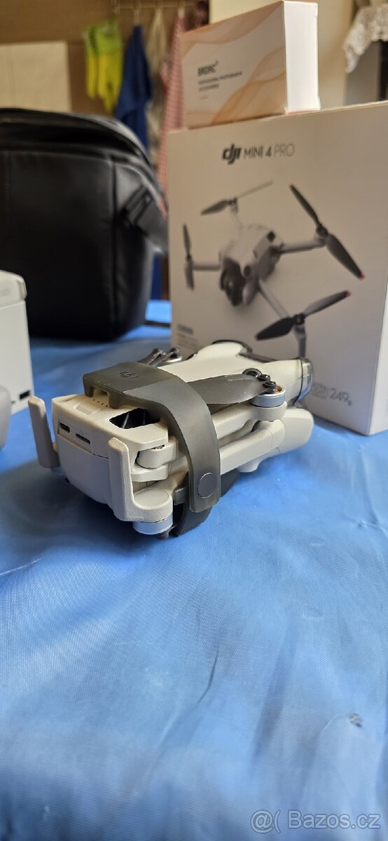 DJI 4 mini pro fly more combo - 2