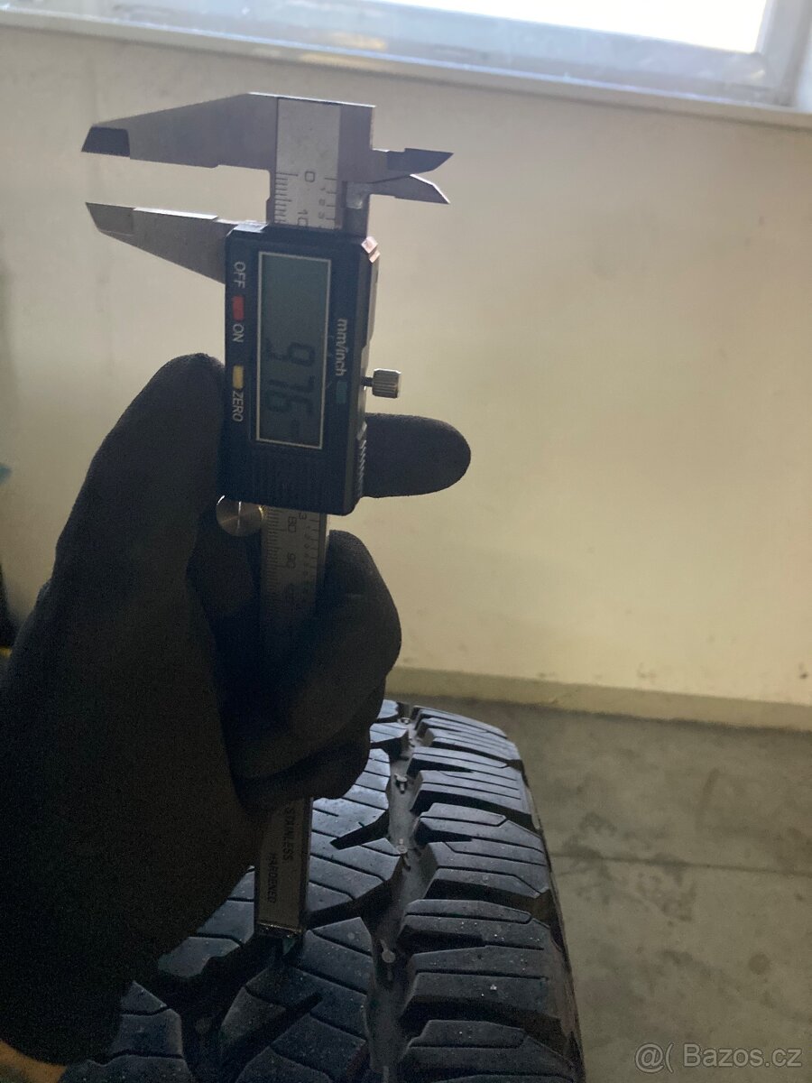 275/45/20 A/T 2 MP 72 - 2
