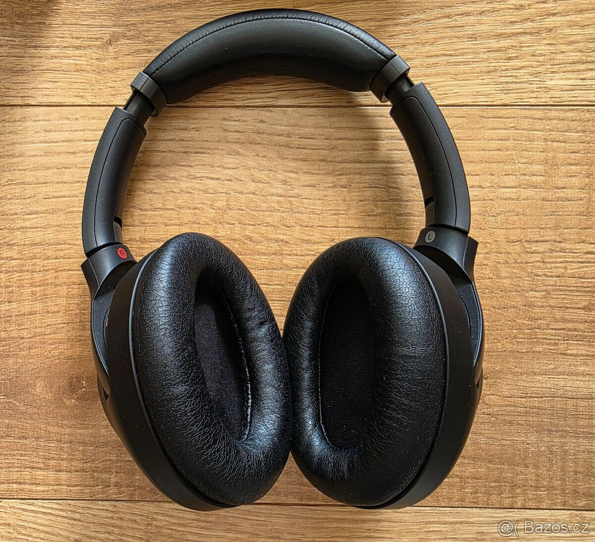 Sony Hi-Res WH-1000XM3, černá - 2