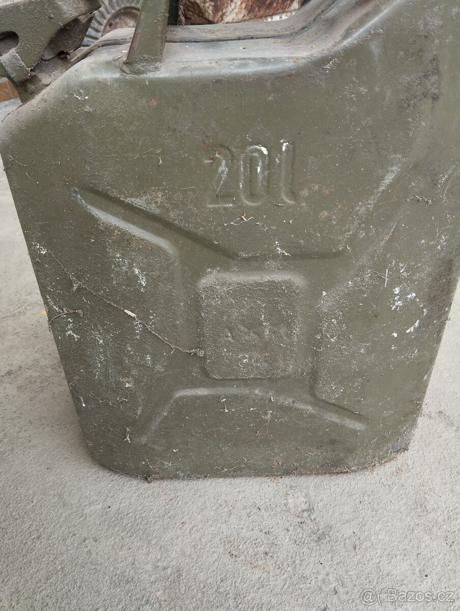 vojenský kanystr ČSLA - 2