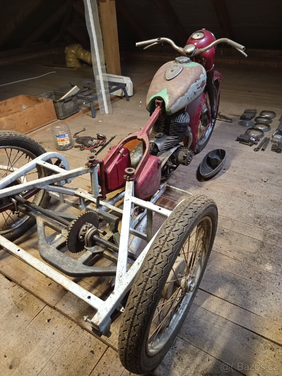 Jawa 350 pérák rikša - 2