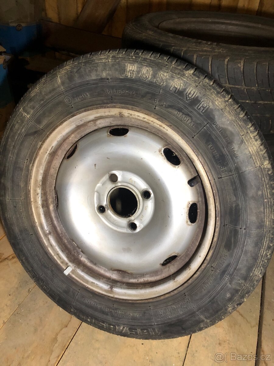 Prodám disky s PNEU 185/65R14 - 2