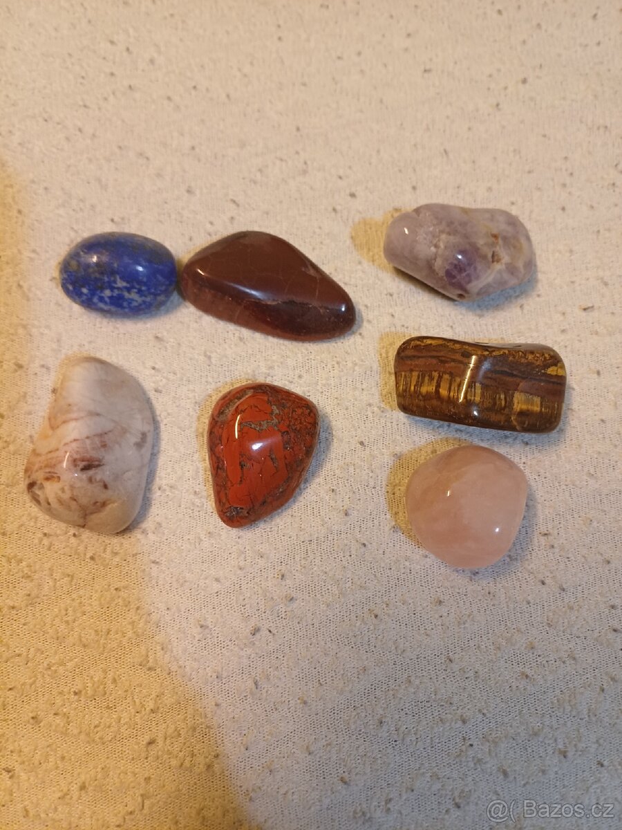 Moje zbírka minerálů ( broušené) - 2