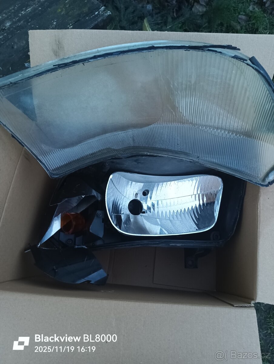 Přední světlo Ford transit - 2