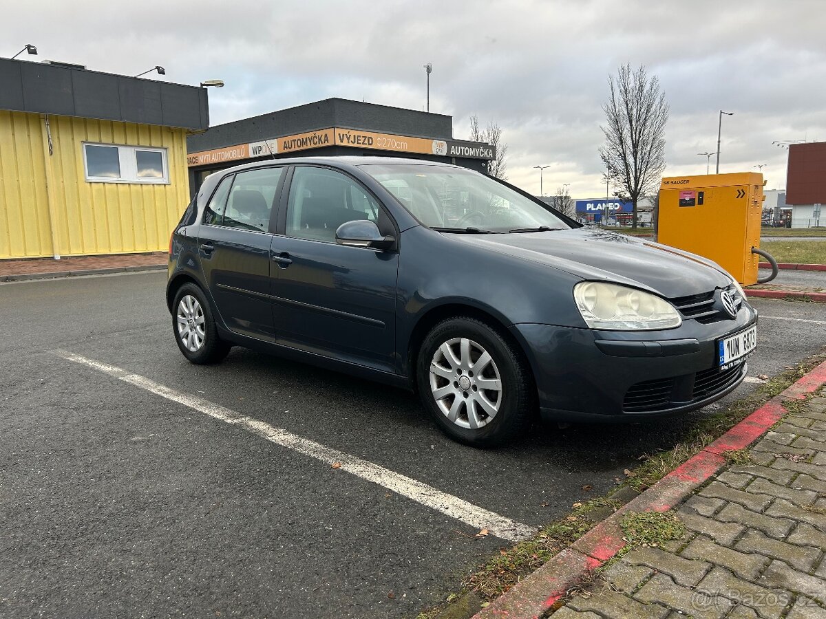 Volkswagen Golf V 1.9 TDI - 2
