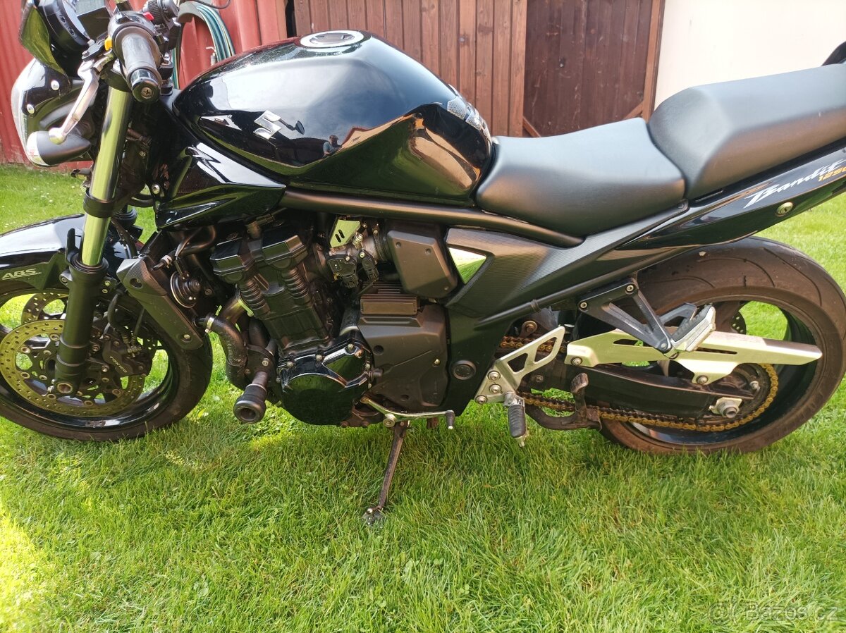 Suzuki GSF 1250A Bandit - 2