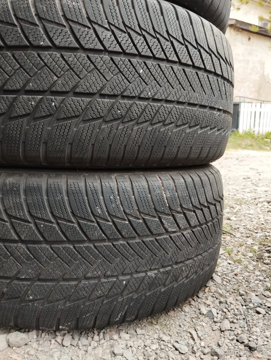 275/45/20 110v Bridgestone - zimní pneu 2-4ks RunFlat - 2