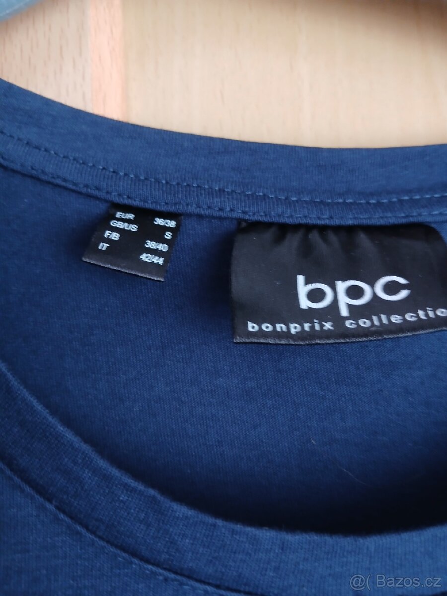 Tmavě modré šaty - 2