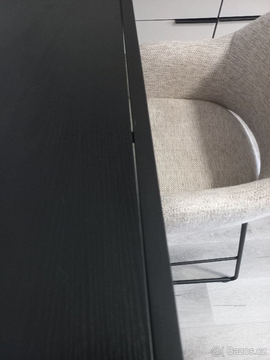 Barový stůl + barová židle - 2