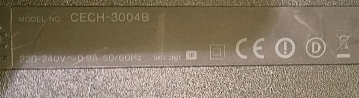 PS3 + 5 HER + 2 OVLADAČE - 2