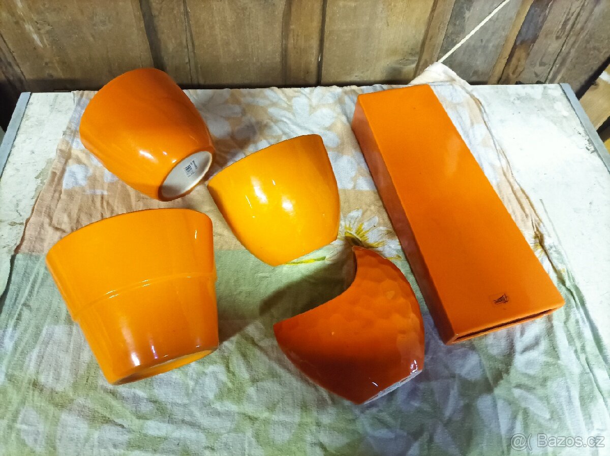 Oranzove kvetinace - 2