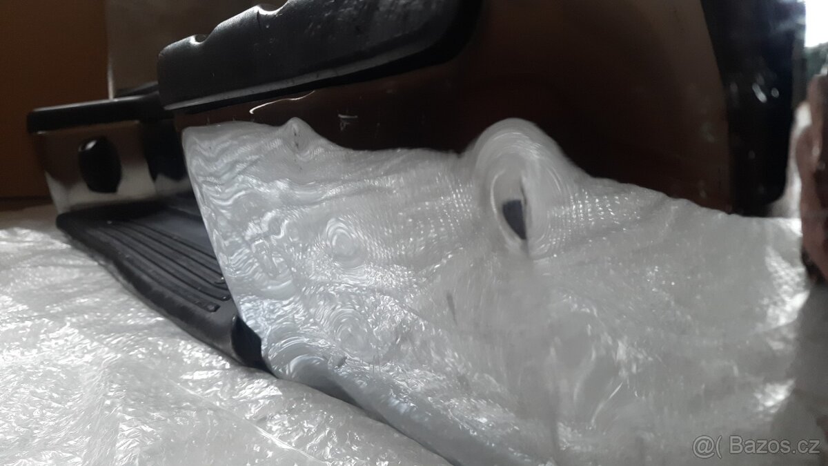 NISSAN NAVARA D22 – NÁRAZNÍK CHROM - 2