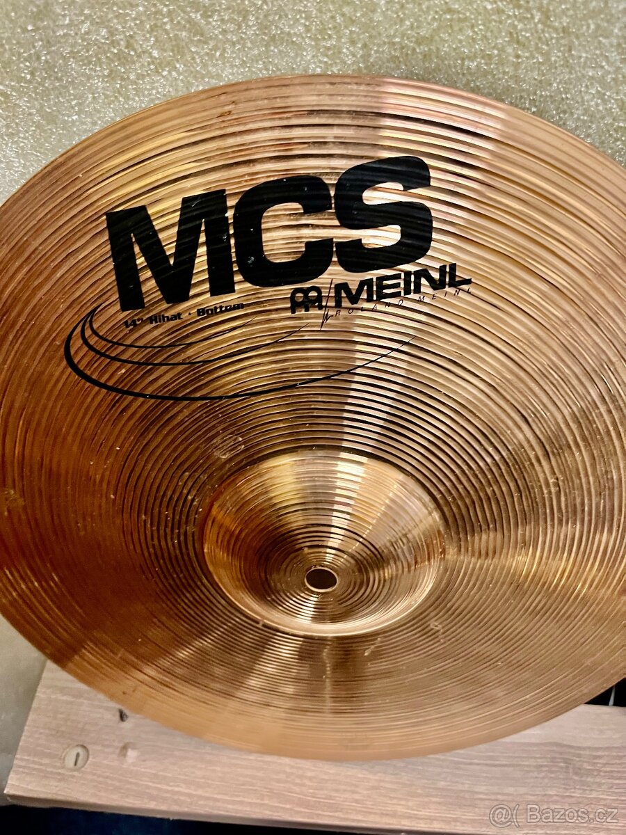 Meinl 14" hi hat. - 2