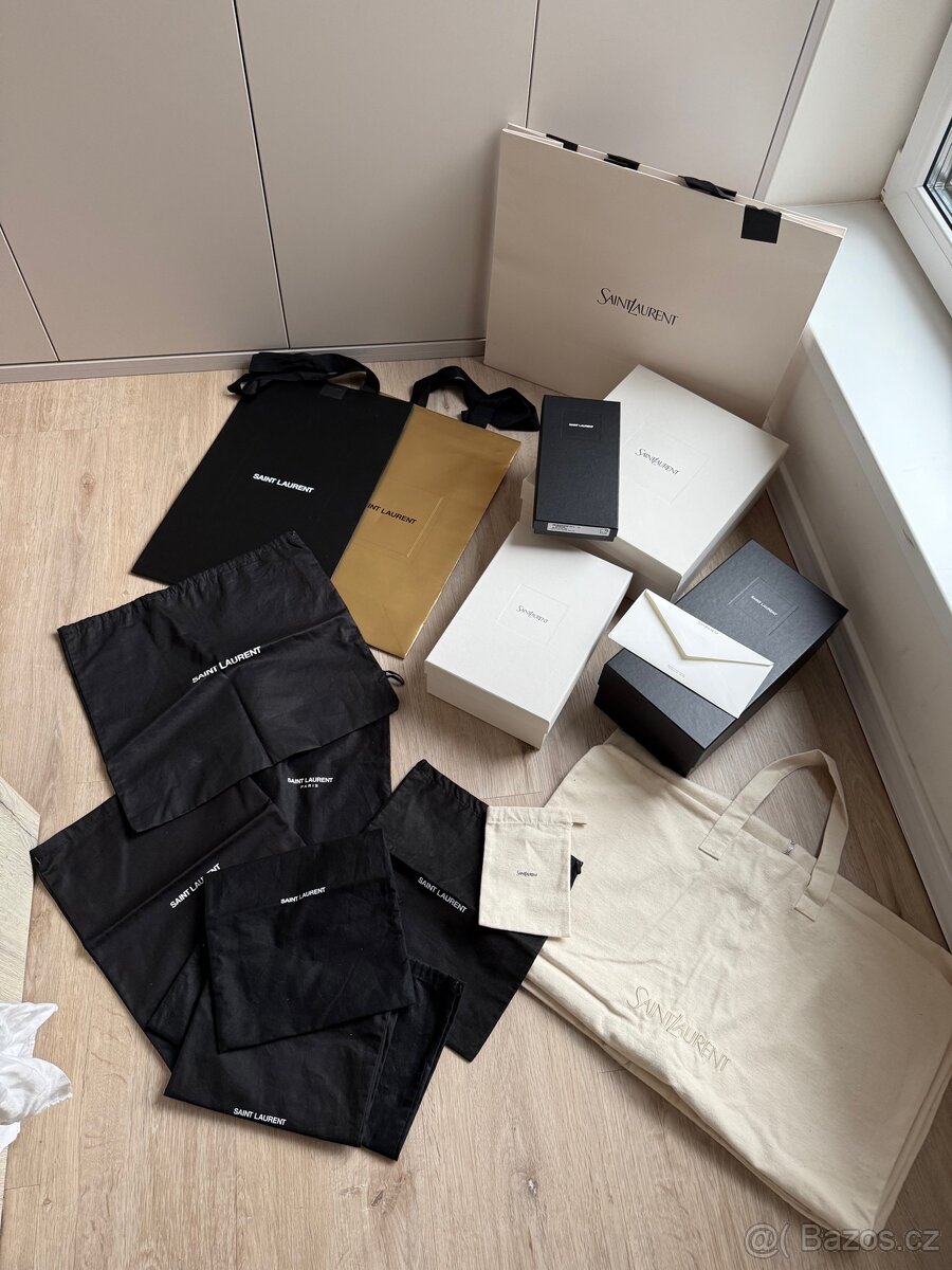 YSL krabičky a vaky - 2