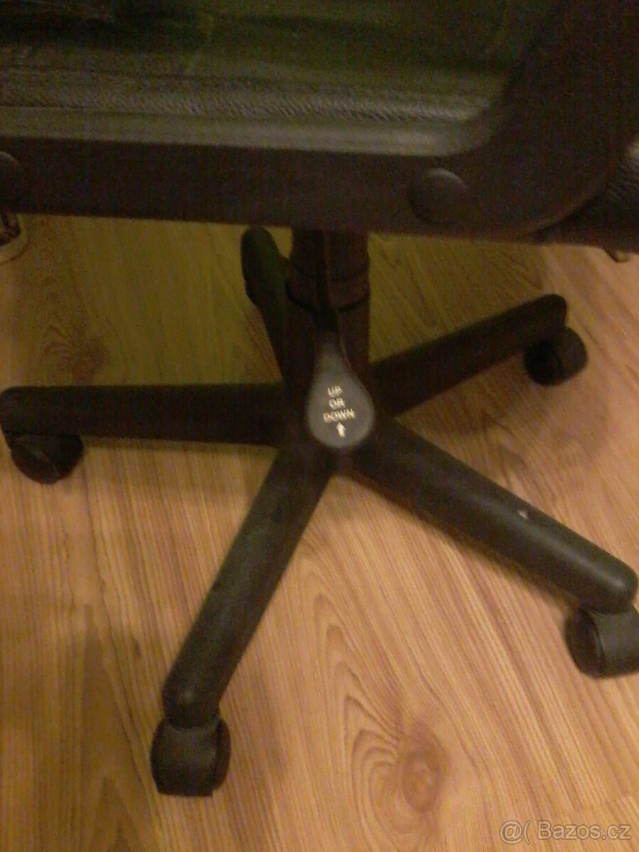 ŽIDLE NA KOLEČKÁCH - 2