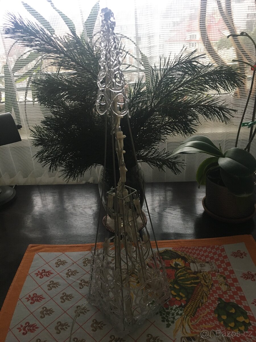 VÁNOČNÍ STROMEČEK - 2