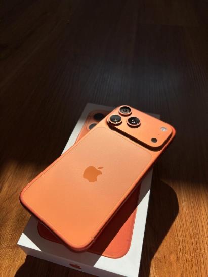 iPhone 17 Pro Max 256 GB – oranžový - 2