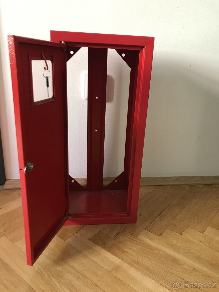 Skříň na hasicí přístroj - 2