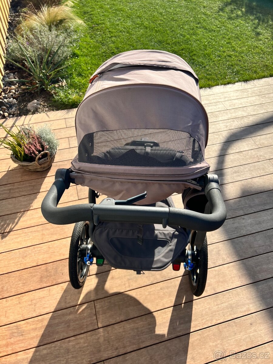 Sportovní kočárek - 2