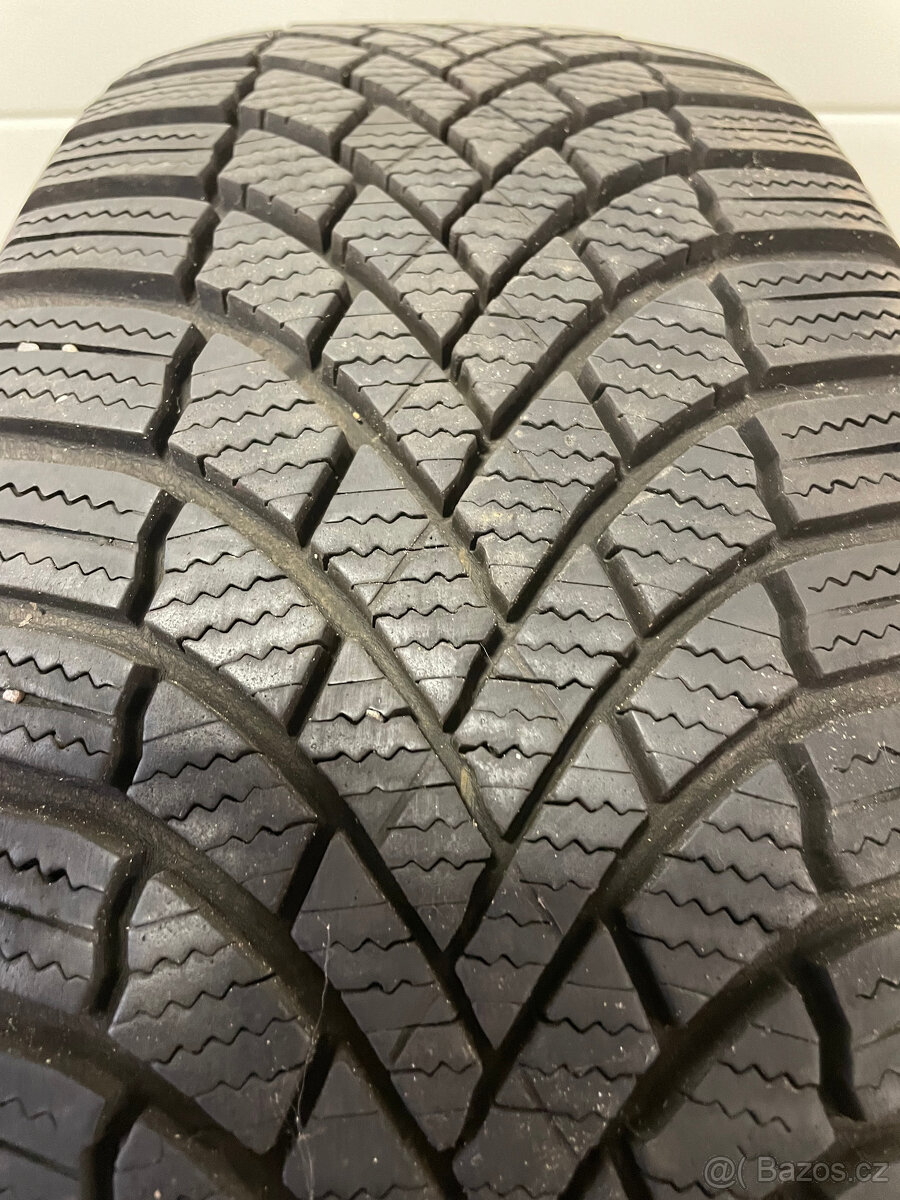Bridgestone Blizzak LM005 205/55 R16 91H 4Ks zimní pneumatik - 2