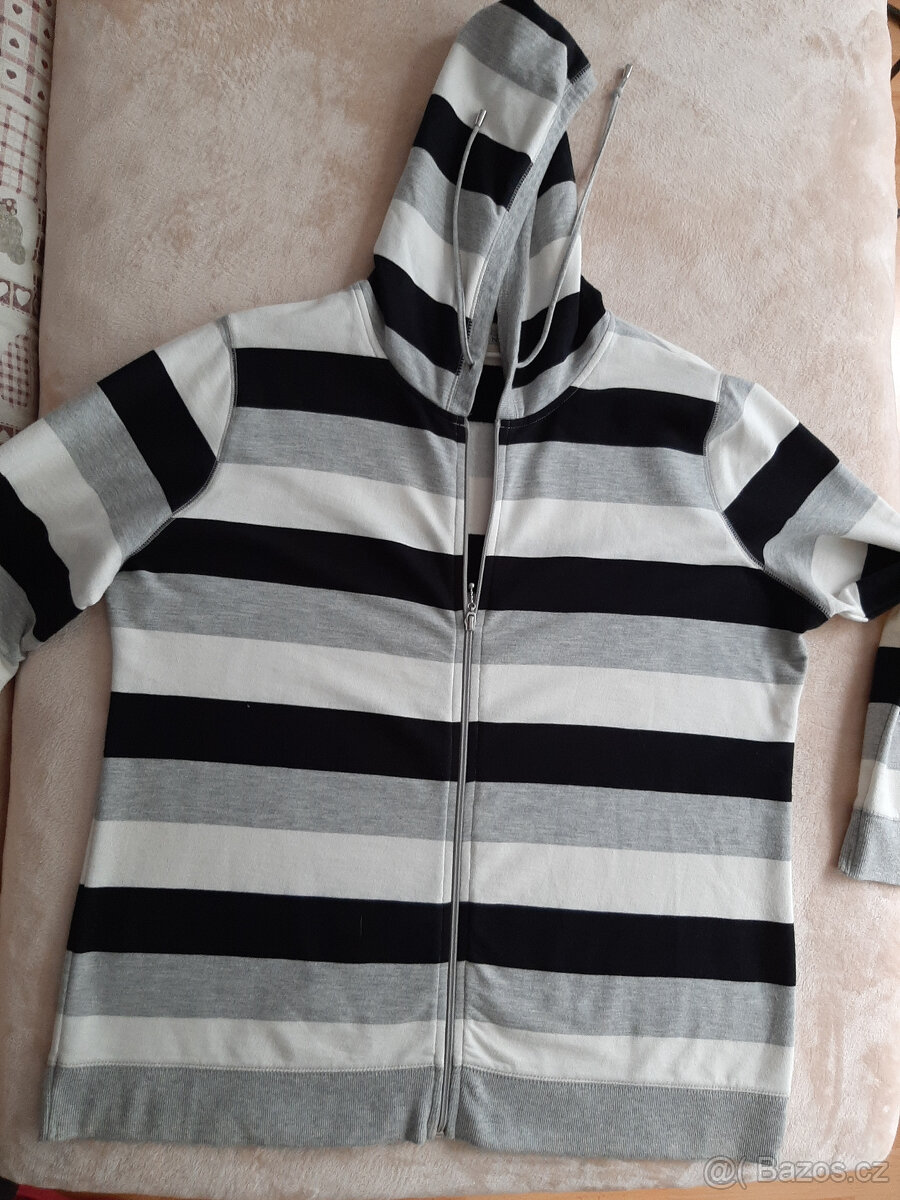 Mikina s kapucí - 2