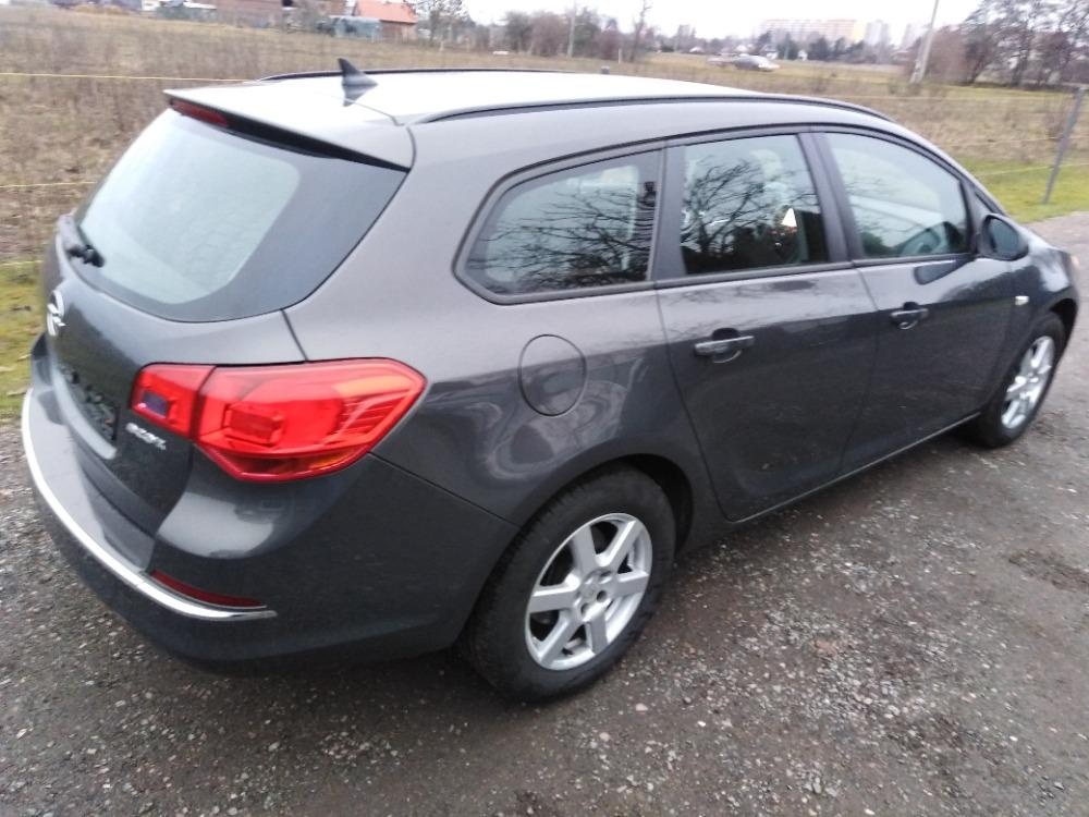 OPEL ASTRA KOMBI 1,7 CTDi model J, RV 2013 KLIMATR,TEMP, - 2