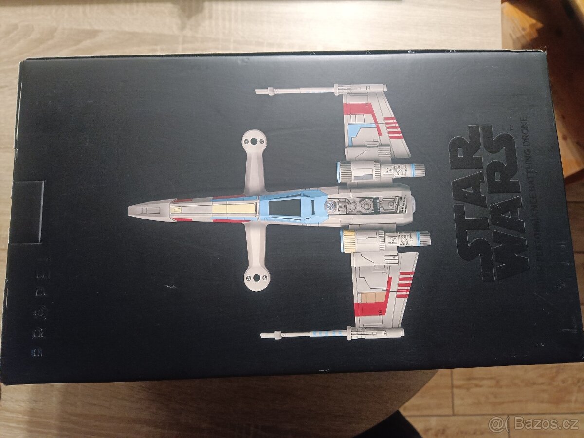 Star Wars T-65 x-wing dron - 2