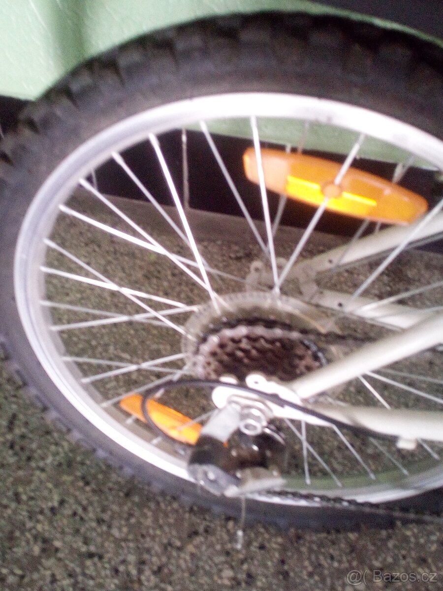 Dívčí kolo 20" - 2