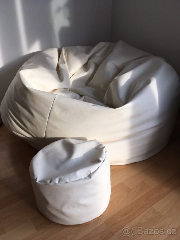 Sedací vak z bílé koženky - 2