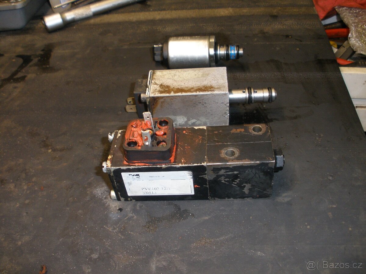 Prodám opravené moduly,.počítače,timberjack.john deere - 2