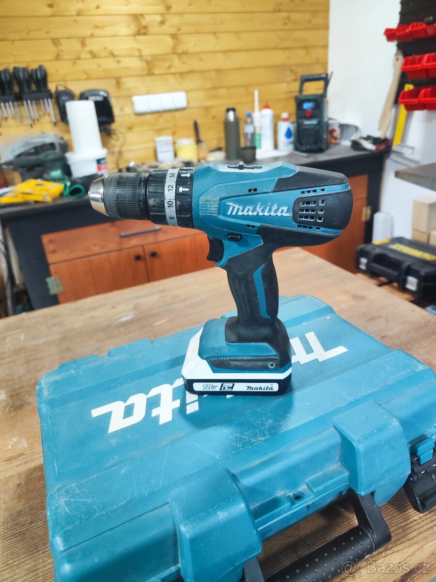Aku příklepová vrtačka Makita - 2