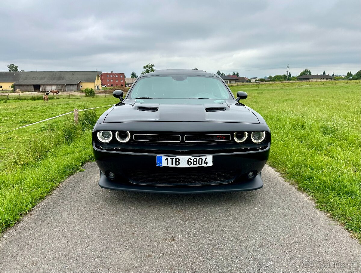 Dodge challenger 5.7 HEMI R/T - 2