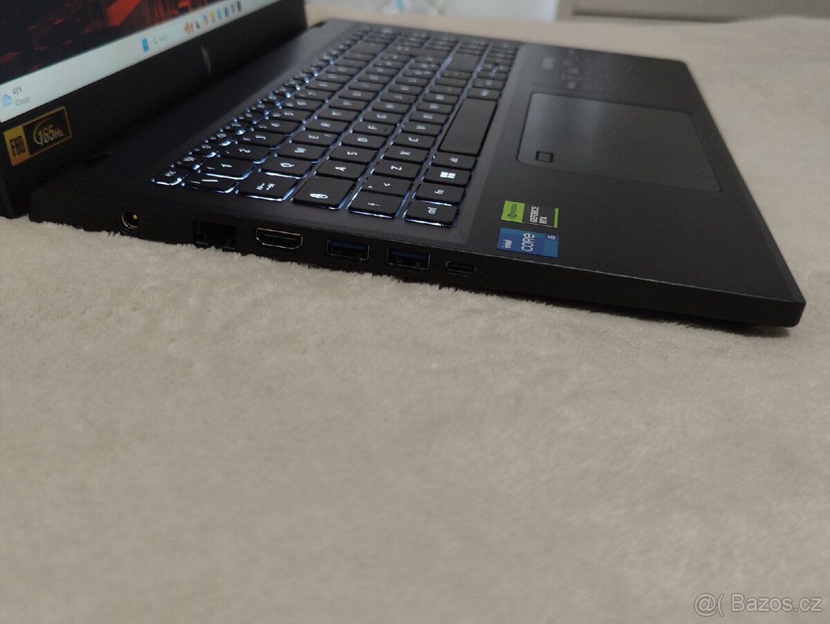 Herní notebook Acer nitro v15 z RTX 4050 - 2