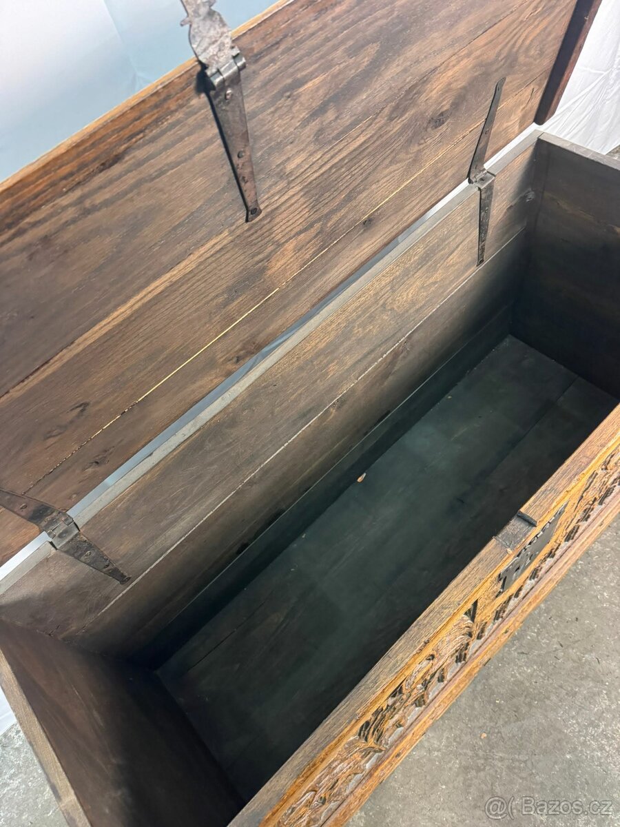 Historická cestovní truhla (138002) - 2