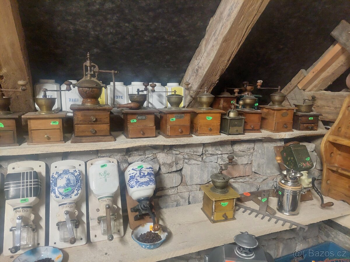 Starý PORCELANOVÝ MLÝNEK na kavu - 2