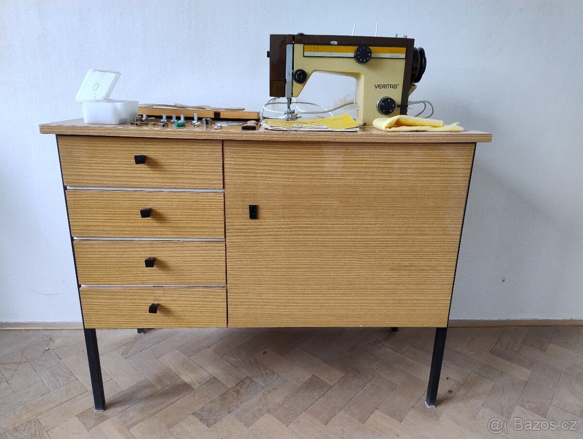 Šicí stroj VERITAS - 2