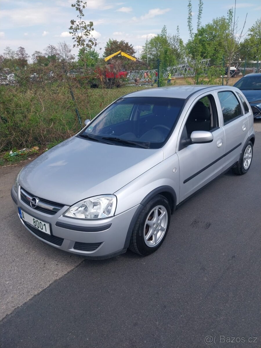 Opel Corsa 1,2i 173 000km - 2